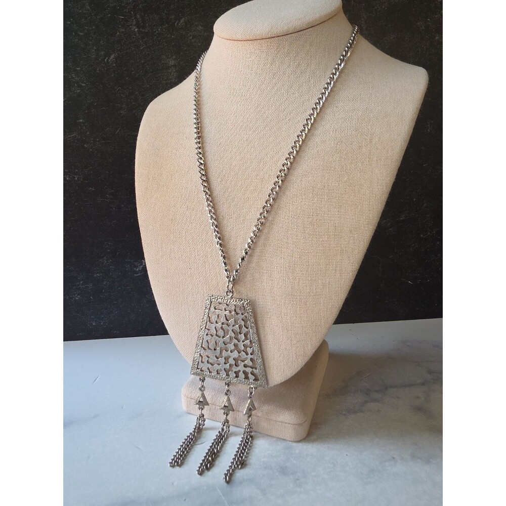 Whiting Davis Silver Tone Metal Tassel Pendant Necklace Vintage Costume Jewelry